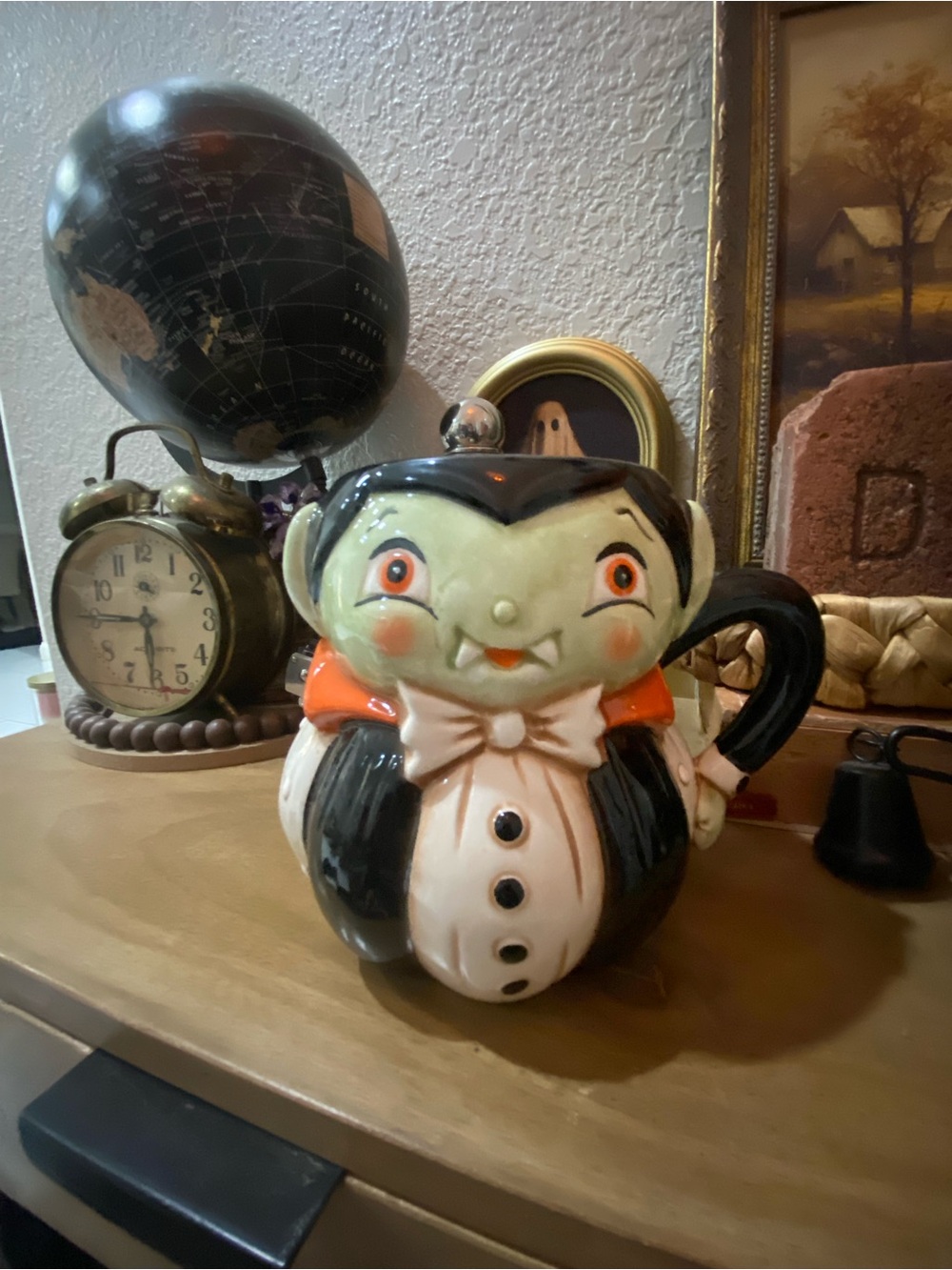 Johanna Parker vintage Vampire mug in Black Orange and Cream -